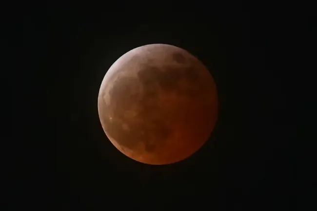 LUA DE SANGUE