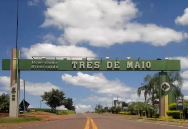 TRES DE MAIO