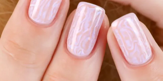 UNHAS EM GEL